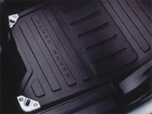 VPLSS0678 - Interior: Foot-Well Set Rubber Mats for Land-Rover Image