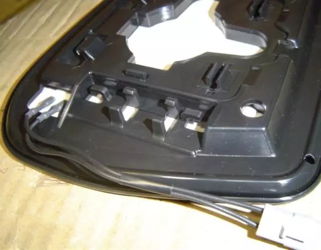 Glass - Toyota (87961-35821)