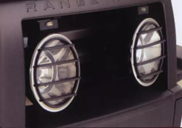 VUB001090 - Exterior: Driving Lamp Kit for Land-Rover Image