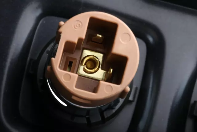 Grand Momiji Front Floor Console Trim Plate - GM (84092078)