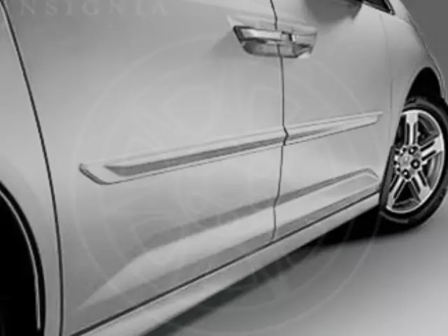 8P05TK81E0 - Body: Body Side Molding - Lunar Silver Metallic for Honda: Odyssey Image