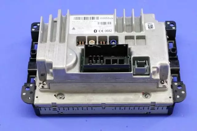 Multi Media Radio - Mopar (68088692AE)