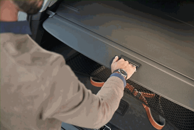 4M0061167ER8 - : Trunk Cover - Granite for Audi Image