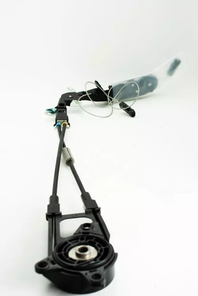 8501508011 - : Power Sliding Door Motor Bracket (Right) for Toyota: Sienna Image