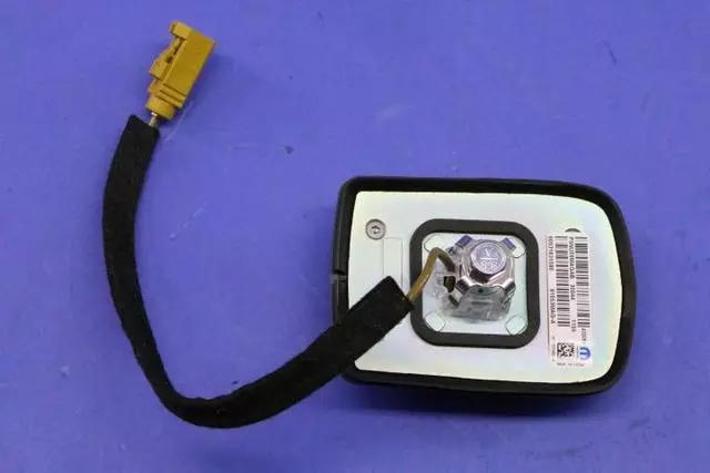 Cable & Base Assembly Antenna - Mopar (5NU66MAGAB)