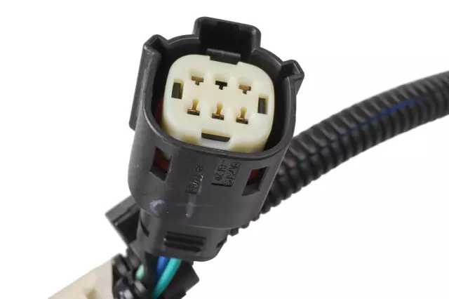 Rear Driver Side Stop Lamp - GM (84752978)