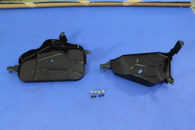 Fuel Tank Skid Plate Kit - Mopar (82214106)