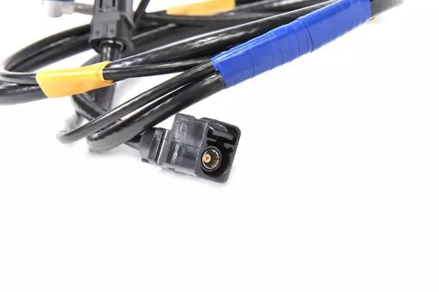 Instrument Panel Antenna Coaxial Cable - GM (84020294)