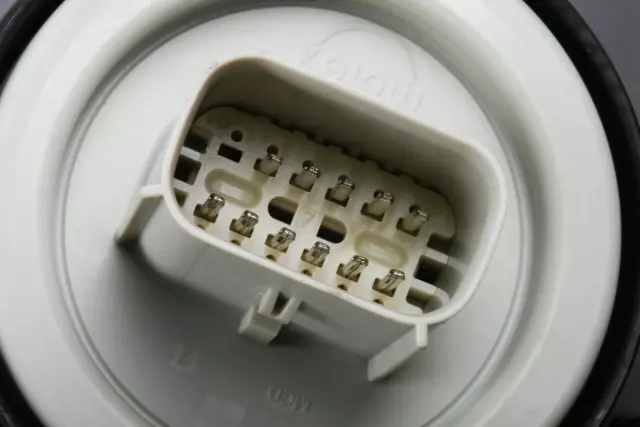 23236353 - : Driver Side Headlamp Assembly for Cadillac: ATS Image