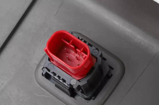 Lower Gate Trim - GM (84677046)