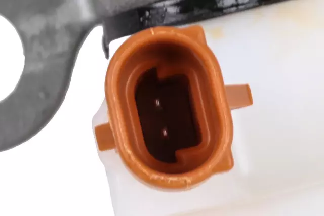 Brake Master Cylinder - GM (92288943)