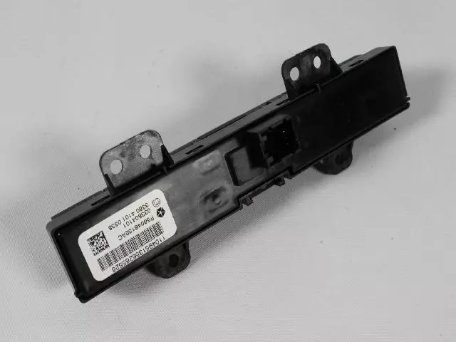 4 Gang Switch - Mopar (56046132AE)