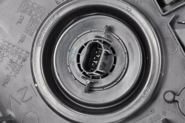 15827442 - Electrical: Headlamp Assembly for Chevrolet: HHR Image