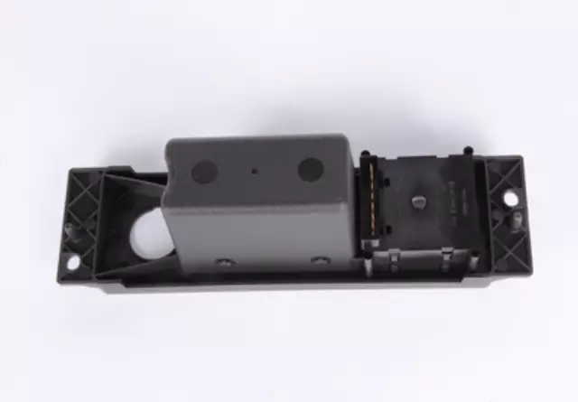 D7073C - Body: ACDelcoâ„¢ Switch Assembly for GM Image