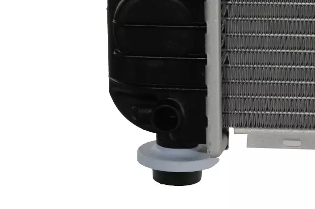 25810258 - Cooling System: Radiator for Cadillac: Escalade EXT | Chevrolet: Avalanche, Silverado 1500, Suburban 1500, Suburban 2500, Tahoe | GMC: Sierra 1500, Yukon, Yukon XL 1500, Yukon XL 2500 Image