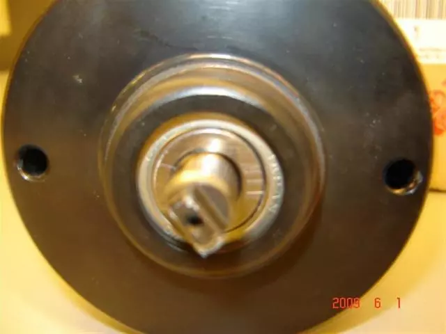 8826460010 - Suspension: Motor for Toyota: Land Cruiser Image