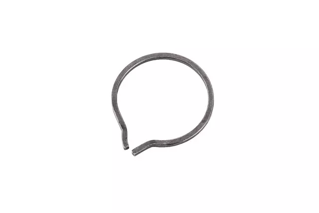 7837081 - Suspension: Outer Joint Assembly Retainer Ring for Buick: Century, LeSabre, Regal | Chevrolet: Cavalier, Lumina, Lumina APV, Malibu, Venture | Oldsmobile: Alero, Intrigue, Silhouette | Pontiac: Bonneville, Grand Am, Grand Prix, Montana, Sunfire, Trans Sport Image