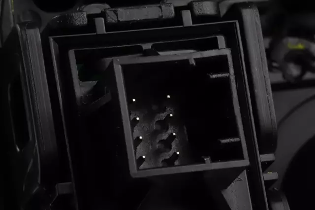 Piano Black Front Floor Console Trim Plate - GM (42521208)