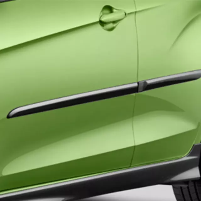 95416966 - Body: Front and Rear Side Door Molding for GM Image