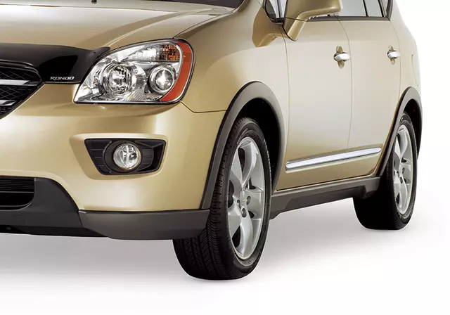 U83001D001 - : Body Kit for Kia: Rondo Image