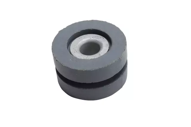 19130029 - : Radiator Lower Mount for GM Image