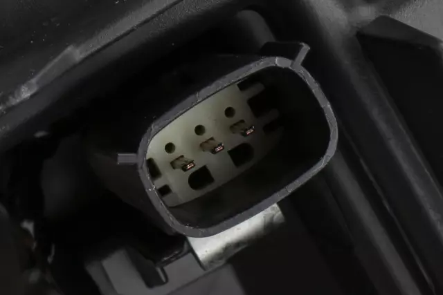 Driver Side Daytime Running Lamp - GM (84525421)