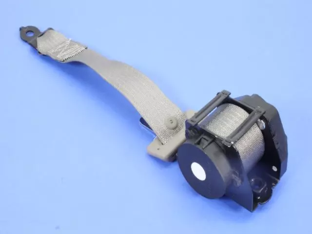 5JX141J3AH - Restraints: Retractor Seat Belt for Jeep: Commander Image