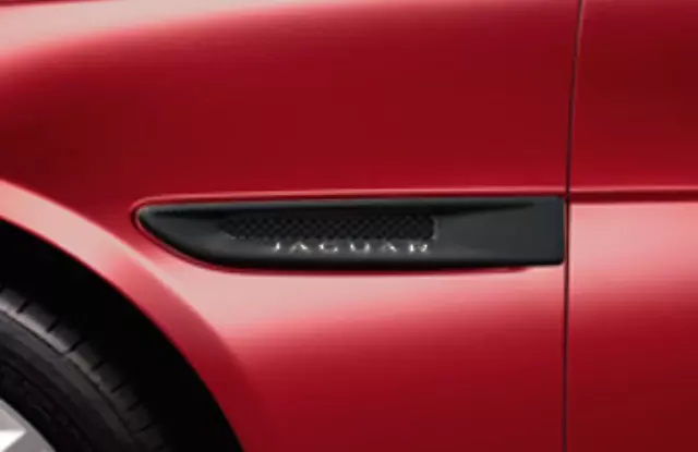 T4N16033 - Body: Side Power Vent - Gloss Black - Left Side for Jaguar Image