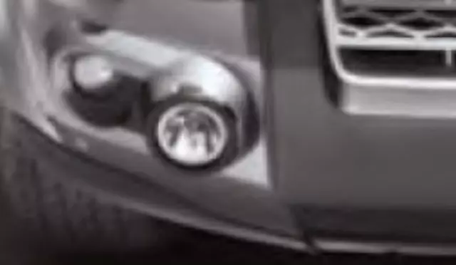 LR004088 - Exterior: Driving Lamps, Twin Pod for Land Rover: LR2 Image