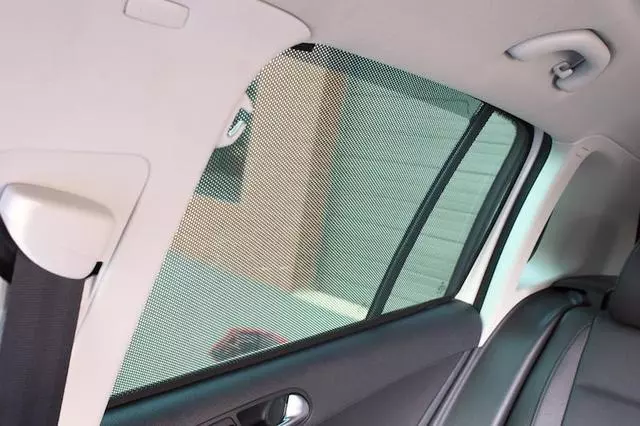 Sun Shade Pop In For Rear Side Windows - Volkswagen (5N0-064-363)