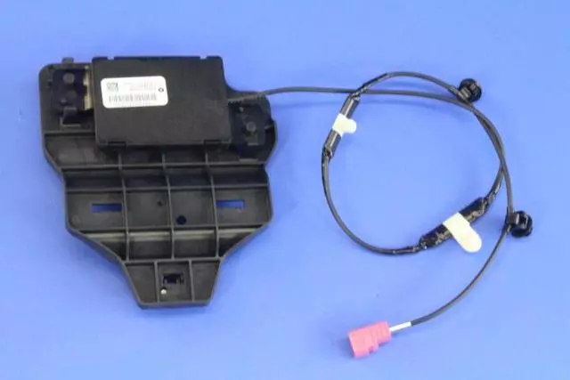 68067532AE - Electrical: Antenna Bracket for Mopar Image