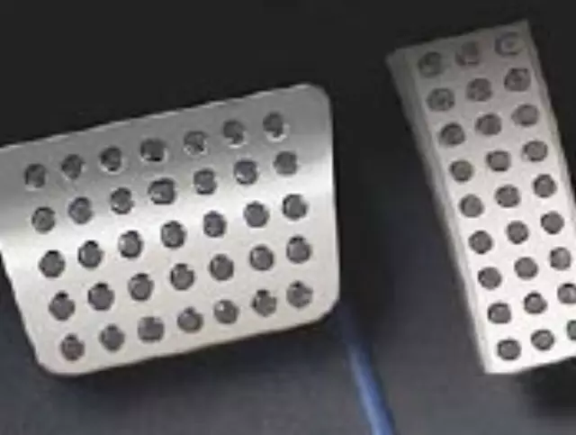 Pedal Kit - Mopar (82211410)