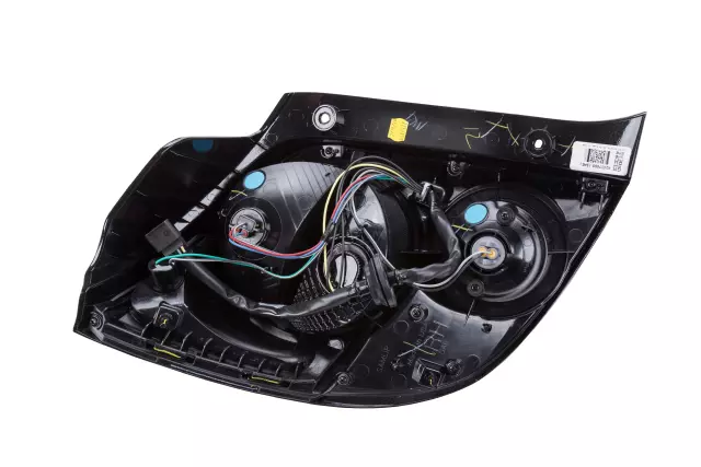 Passenger Side Stop Lamp - GM (42407869)