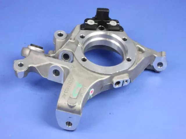 Rear Knuckle, Left - Mopar (68258483AB)