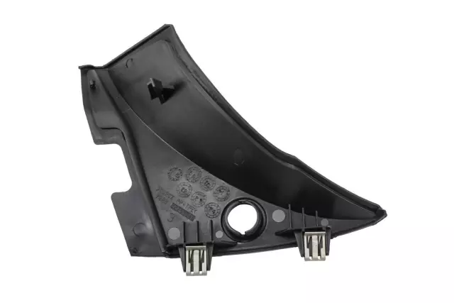 Black Passenger Side Air Inlet Grille Panel Extension - GM (22799548)