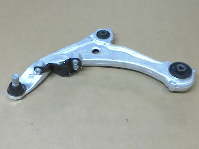 Control Arm - Nissan (54501-JA00C)