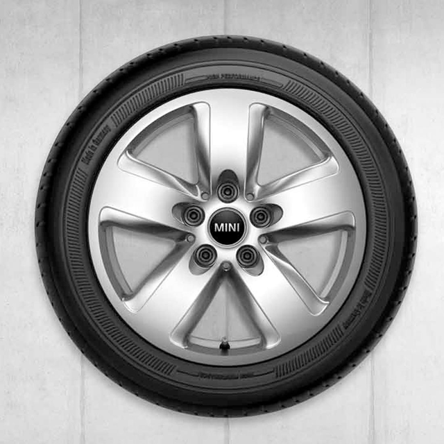 36110048005 - : 16 Inch Style 517 Cold Weather Wheel And Tire for Mini Image