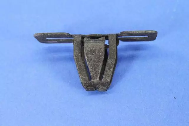 68226070AB - : Retaining Clip for Chrysler: 200, Pacifica | Jeep: Cherokee, Grand Wagoneer, Wagoneer, Wagoneer S Image