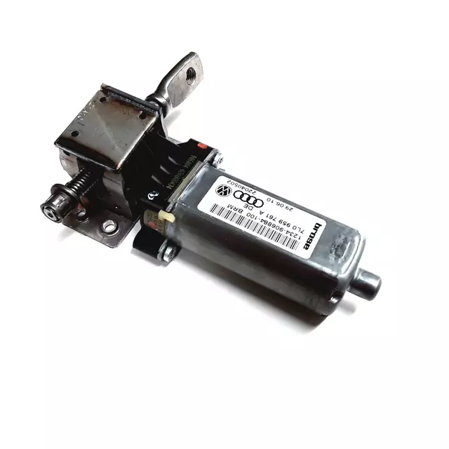 7L0959761A - Electrical: Motor for Volkswagen: Eos, Golf, Golf R, GTI, Jetta, Passat, Rabbit, Touareg Image