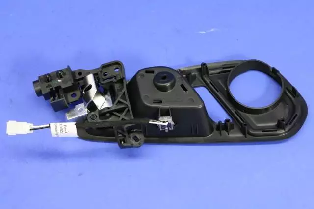 Handle, Inside - Mopar (05043035AA)