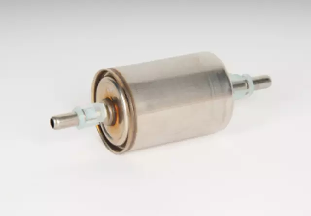 25319686 - : OEM NEW 2000-2005 GM Saturn L100 L200 L300 LW200 Engine Fuel Filters 25319686 for Saturn: L100, L200, L300, LS, LS1, LS2, LW1, LW2, LW200, LW300 Image