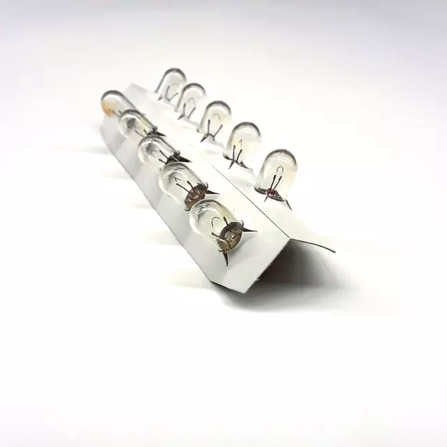 N90034901 - : Bulb for Audi: 80, 80 Quattro, 90, 90 Quattro, A3, A3 Quattro, A4, A4 Quattro, A6, A6 Quattro, Allroad Quattro, Q7, RS4, S4, S6, TT, TT Quattro Image