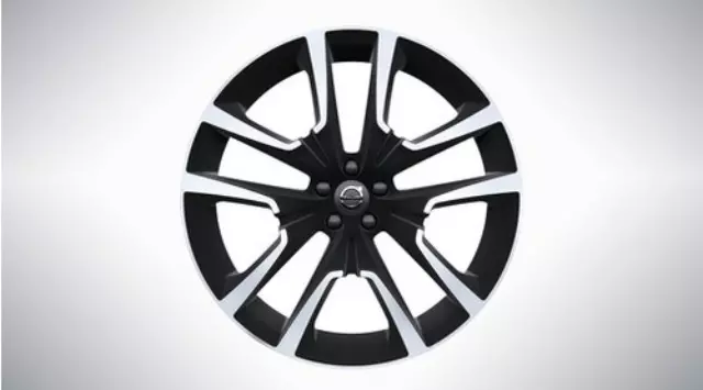 31454328 - : 2018-2025 Volvo XC60 - 22 Inch 5-Double Spoke Matt Black Diamond Cut for Volvo: XC60 Image