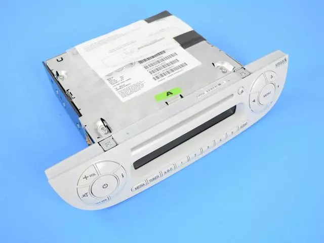 Multi Media Radio - Mopar (1RZ27LW9AL)