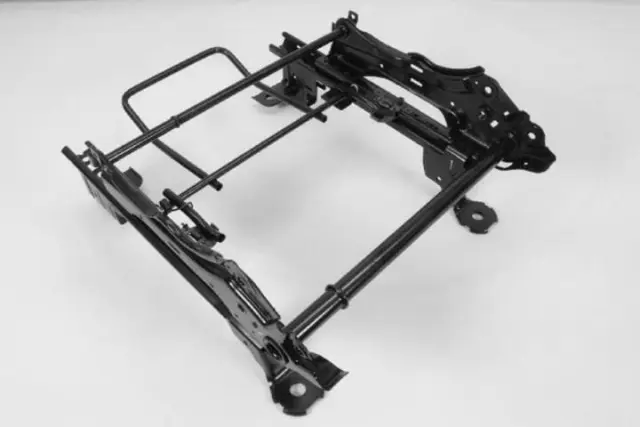 Manual Seat Adjuster, Right - Mopar (4610177AB)