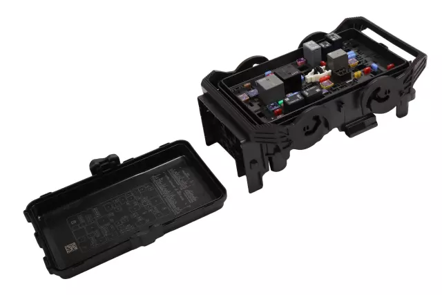 Engine Wiring Harness Junction Block - GM (84586306)