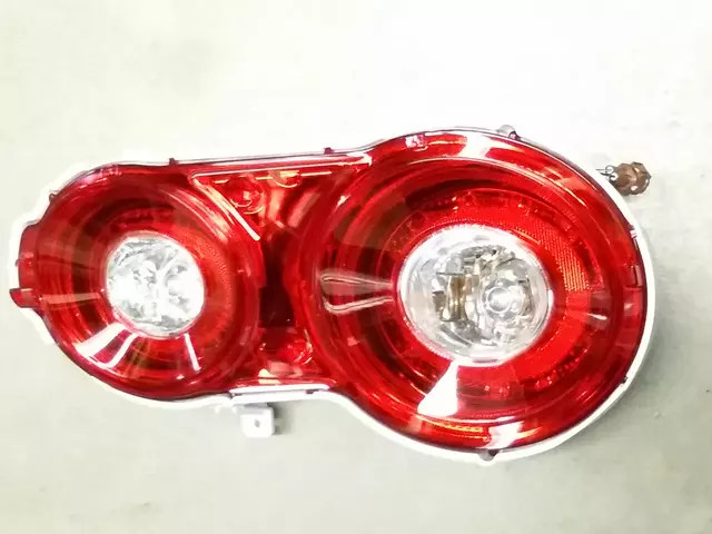 2655562B1B - : Combo Lamp Assembly for Nissan: GT-R Image
