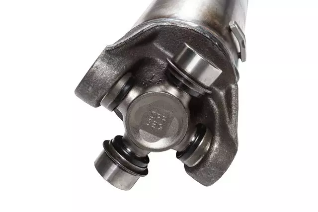 25787947 - Universals &amp; Rear Axle: Drive Shaft for Chevrolet: Colorado | GMC: Canyon Image