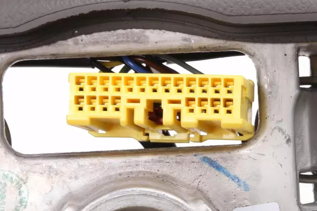 39084133 - : Steering Wheel for Chevrolet: Cruze Image