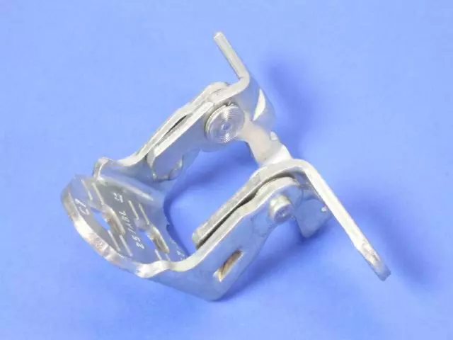 Upper Hinge - Mopar (05074257AB)